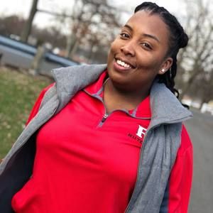 Meet your Posher, Crystal